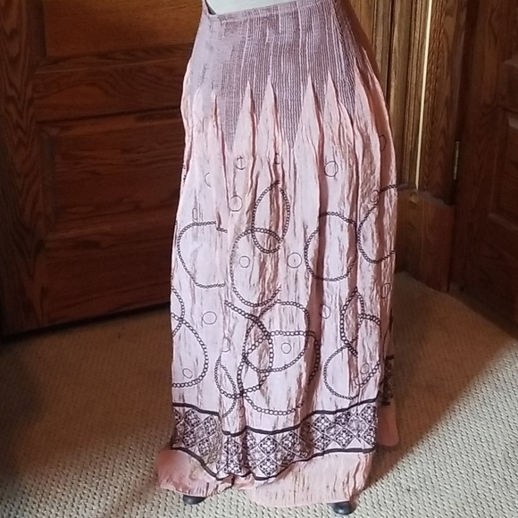 Flowy skirt or halter dress - Picture 6 of 6